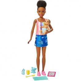 Barbie Skipper Muñeca Afro con Bebé y Accesorios