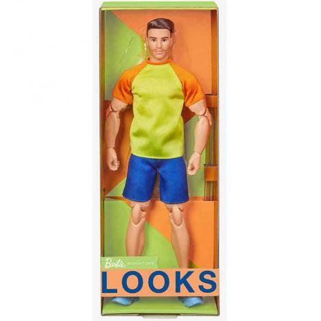 Ken Looks Pelo Moreno con Conjunto Deportivo (Mattel HJW85)