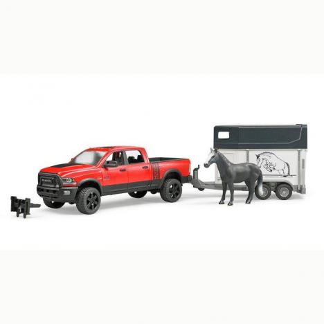 RAM 2500 POWER WAGON CON REMOLQUE Y CABALLO